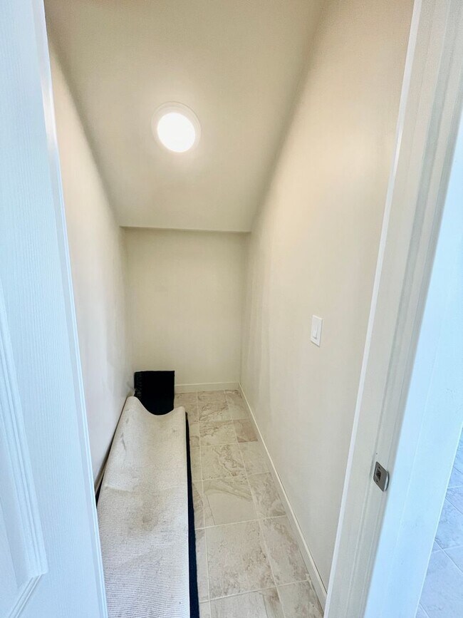 Building Photo - INCLUDES UTILITIES - Two Bedroom Apartment...