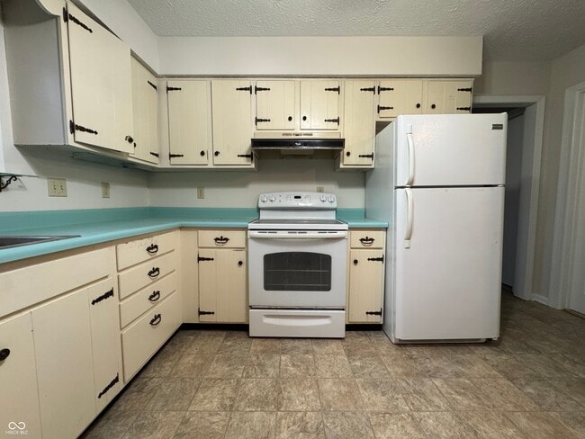 Building Photo - 488 Orchardview Dr