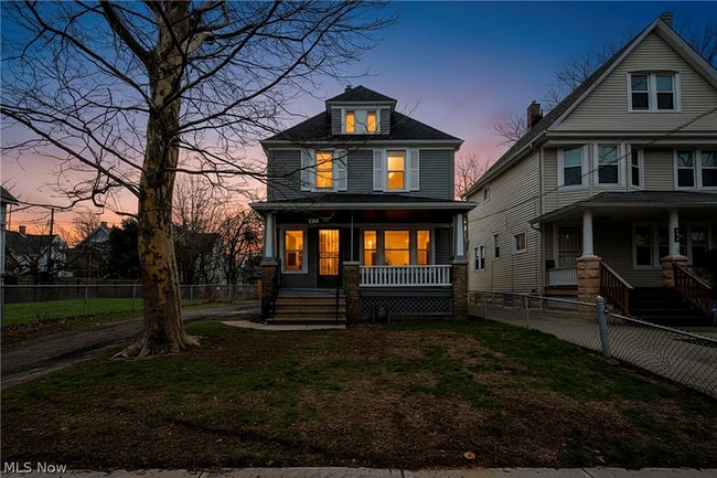Building Photo - 651 E 115th St