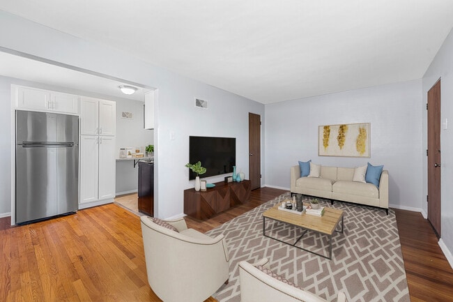 Building Photo - 7608 Big Bend Blvd