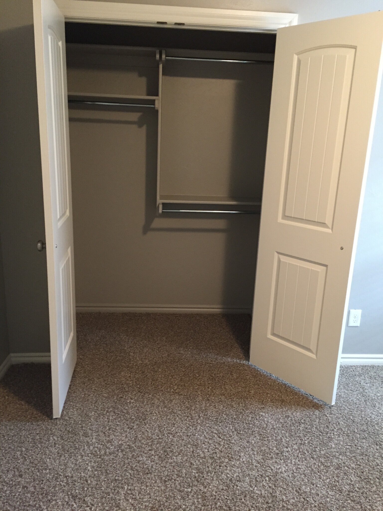 Building Photo - 127 Ashley Dr