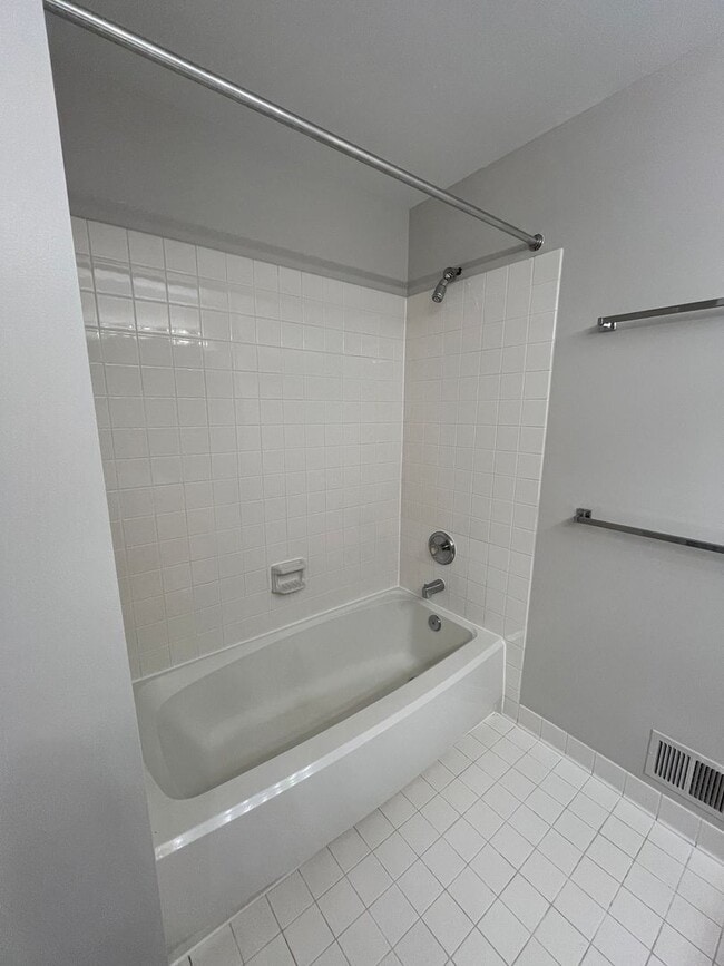 Building Photo - 5106 Observation Way