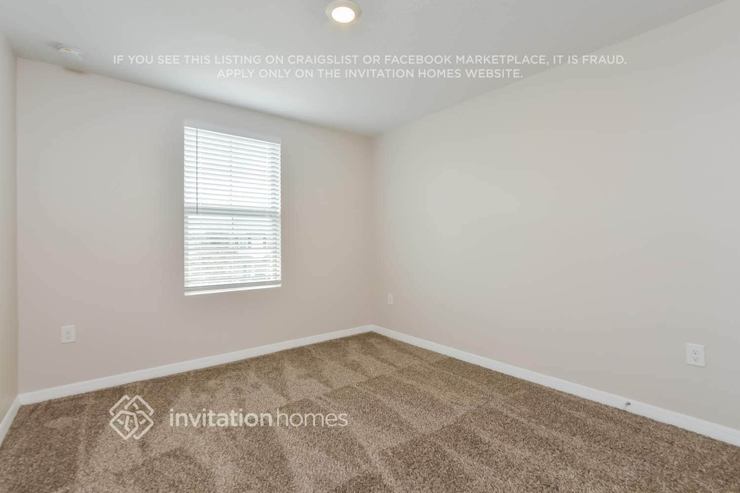 Building Photo - 1889 Red Canyon Dr