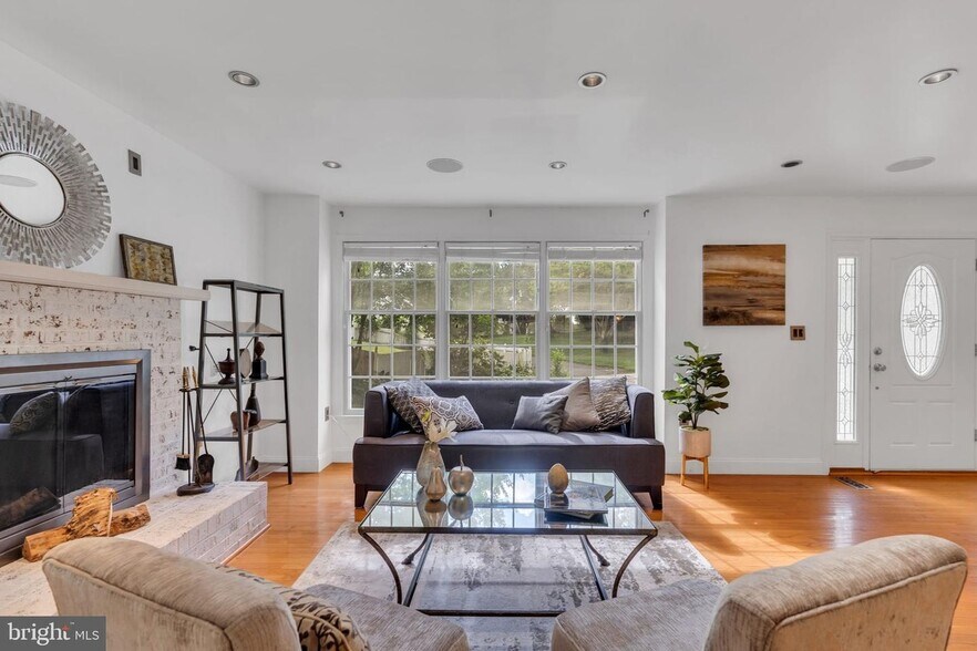 Building Photo - 1344 Grant St