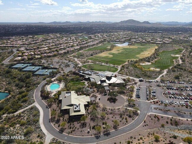 Building Photo - 41520 N River Bend Ct