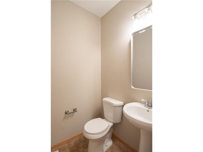 Building Photo - 4108 Regent Ave N