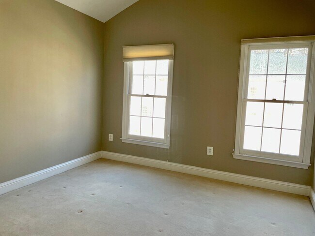 Building Photo - 1030 Grand Oak Way