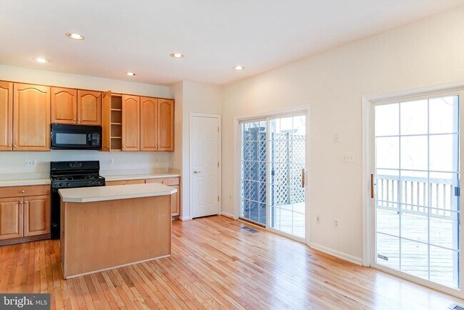 Building Photo - 20717 Waterfall Branch Terrace