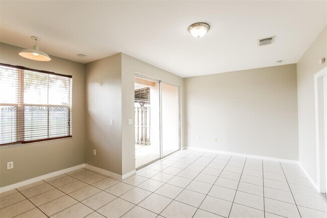 Building Photo - 27598 SW 138th Ave