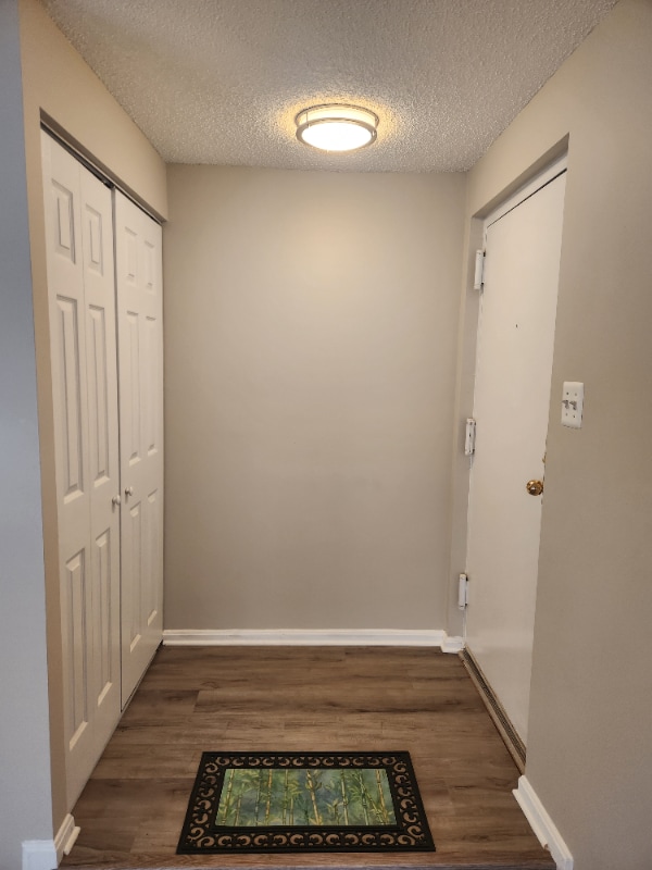 Building Photo - 10210 Bushman Dr