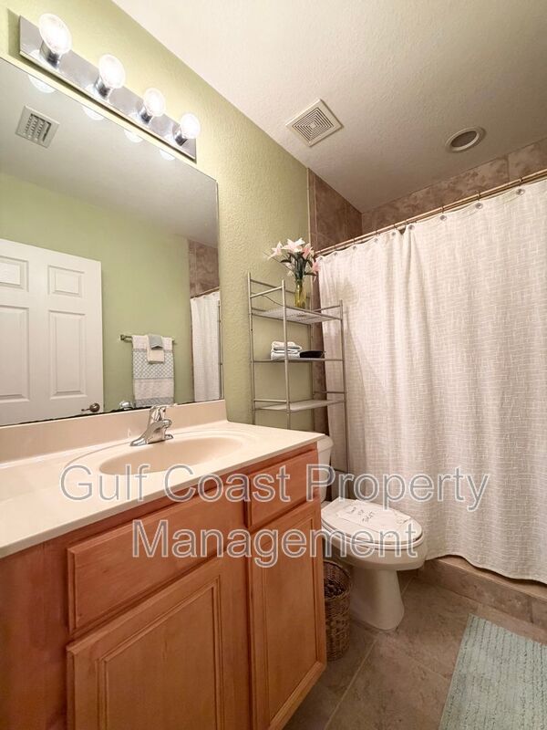 Building Photo - 17560 Brickstone Loop