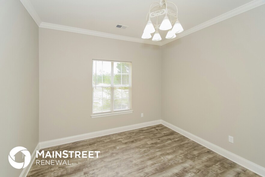 Building Photo - 1232 Riverford Dr