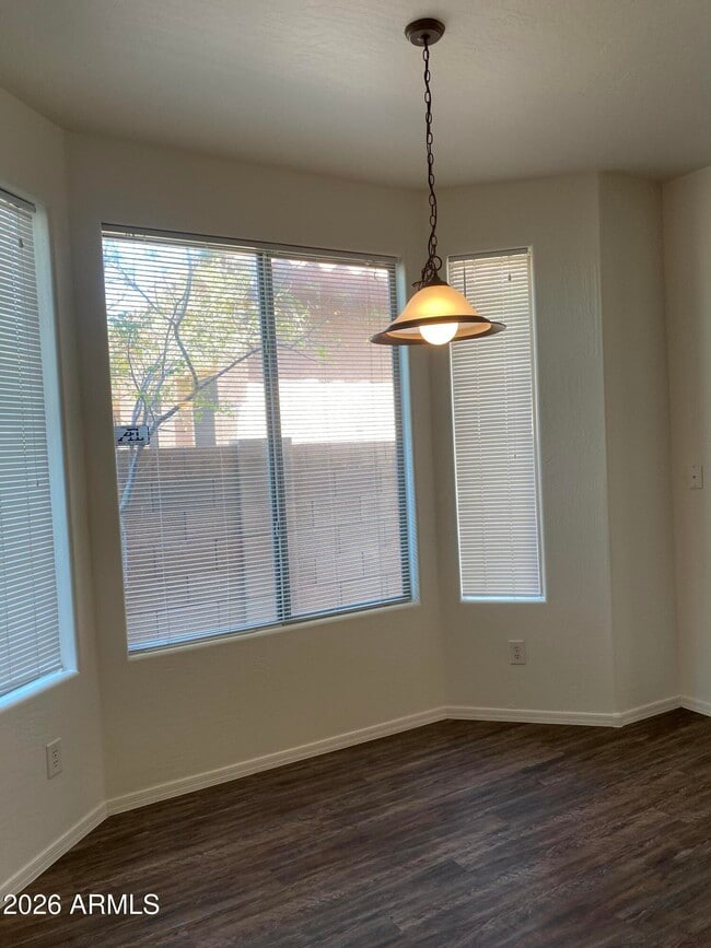 Building Photo - 8552 W Malapai Dr