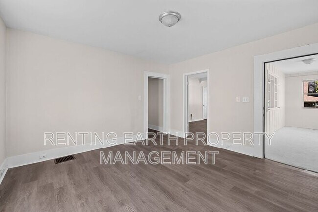 Building Photo - 2028 Avenue V