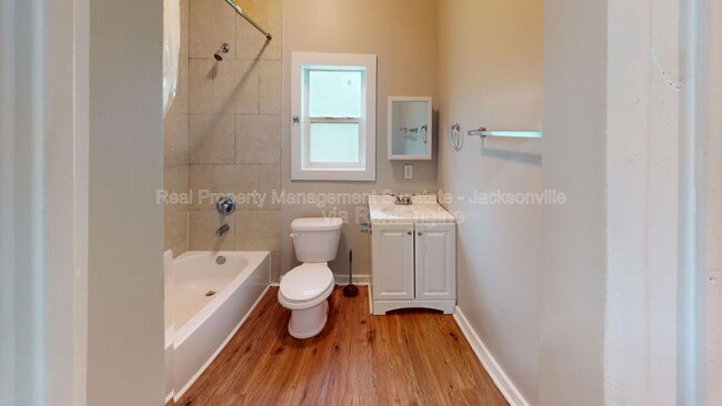 Building Photo - 2326 Moncrief Rd