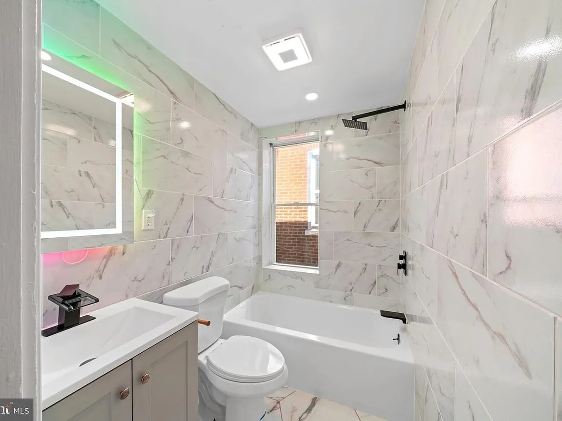 Building Photo - 431 S Harrison St