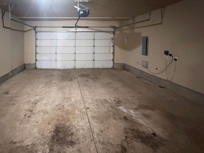 Building Photo - 5518 Tribute Way