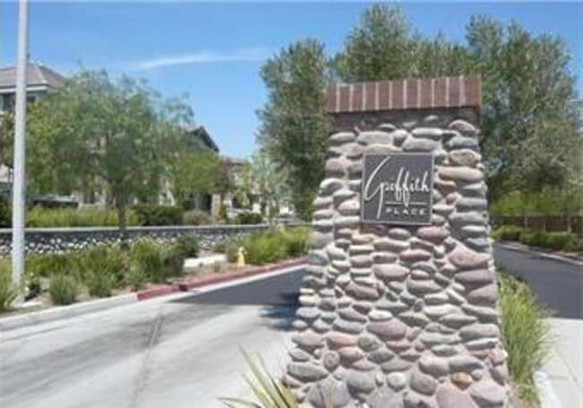 Building Photo - Cute & Clean Murrieta 3 Bedroom Home!