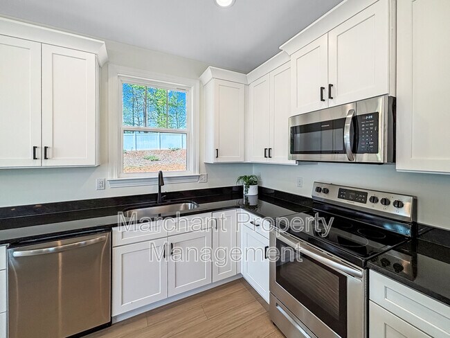 Building Photo - 15 Gerru Ct