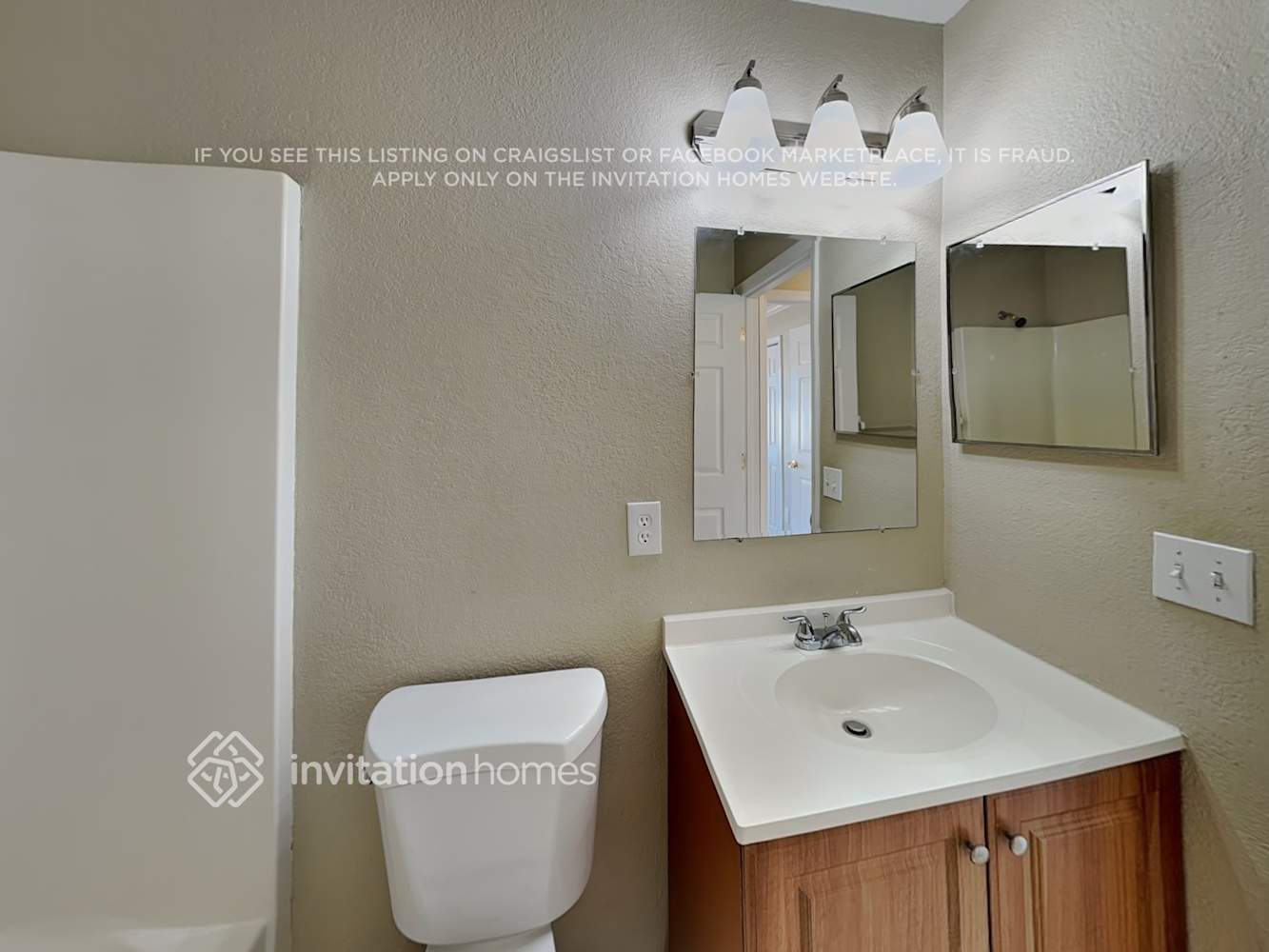 Building Photo - 2252 S Chamberlain Blvd