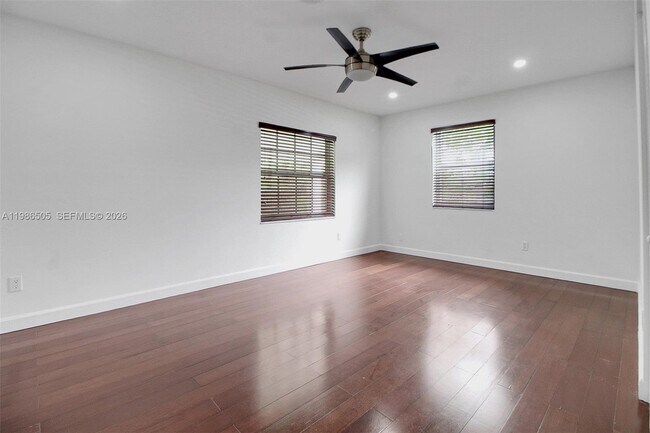 Building Photo - 6900 SW 104th St