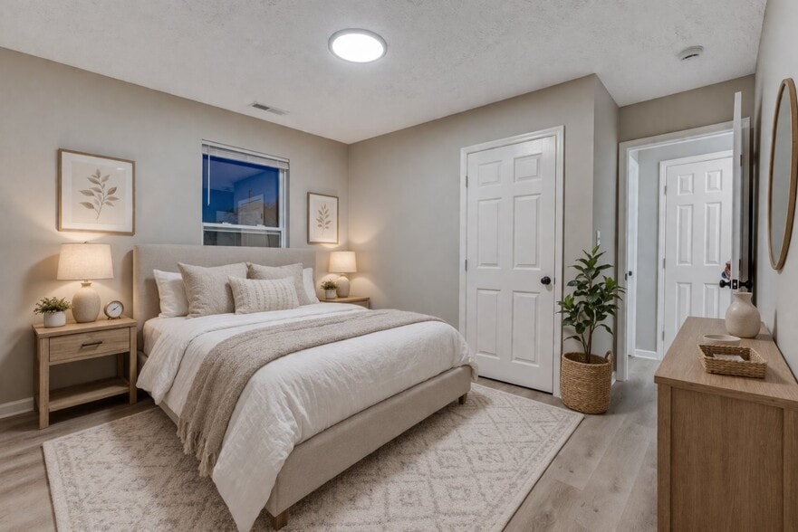 Building Photo - 2312 E 14th St