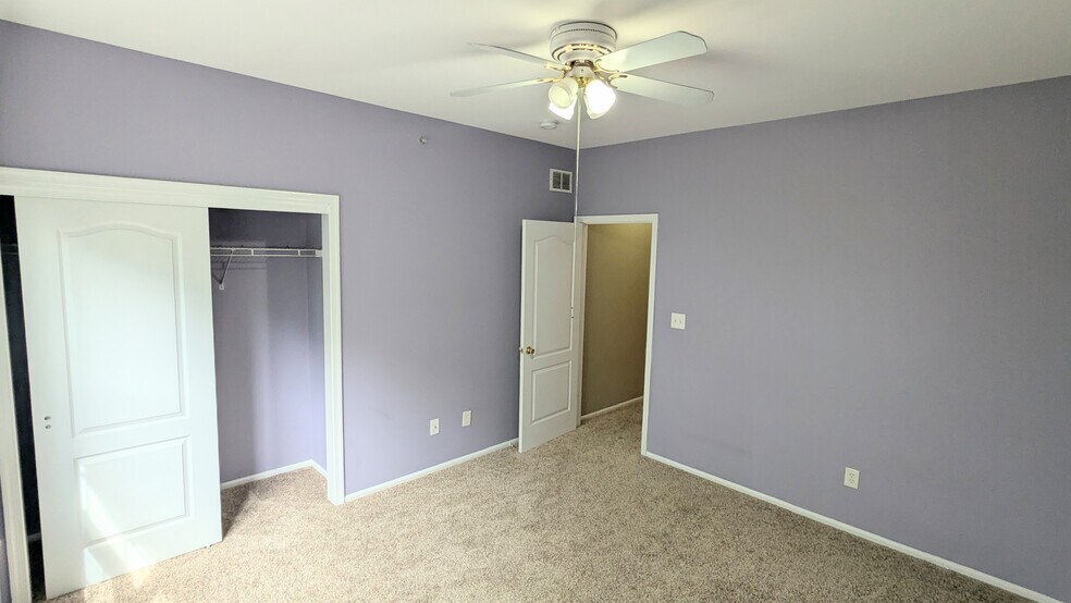 Guest Bedroom, pic 1 - 834 Dominick Ct