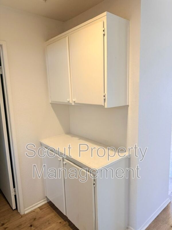 Building Photo - 45369 Tejon Ct