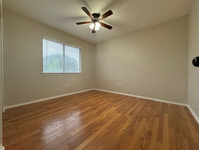 Building Photo - Updated Austin's Colony 4 bedroom 2.5 bath...