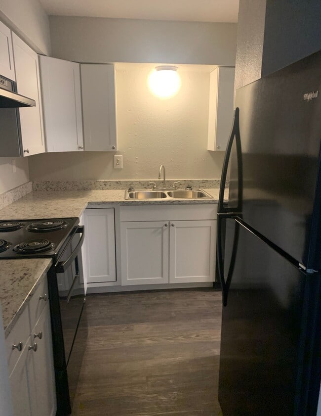 Building Photo - The Windsor