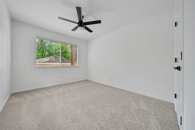 Building Photo - 43 E Lance Leaf Rd