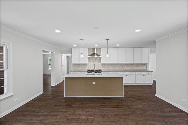 Building Photo - 1150 Willow Ln