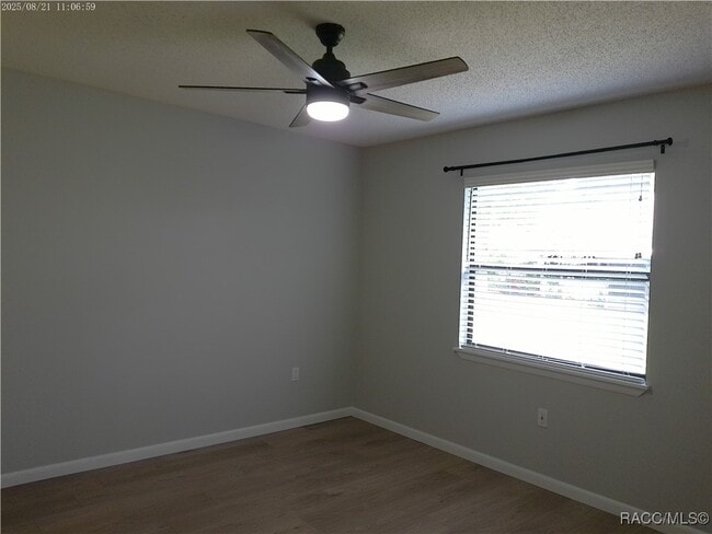 Building Photo - 1870 Arrowwood Ln