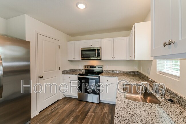 Building Photo - 4166 NW 40th Ave