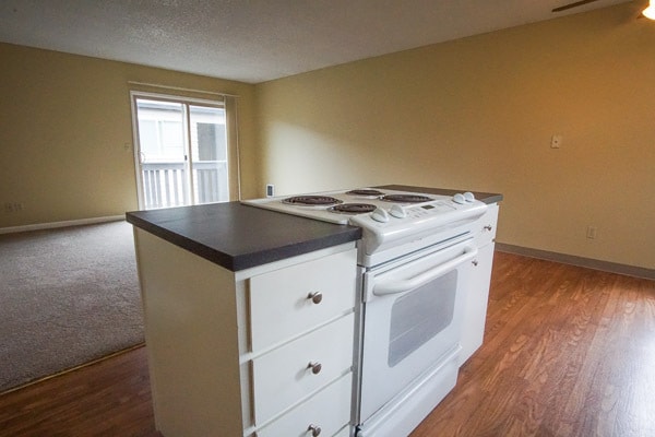 Building Photo - 3705 SE 35th Pl