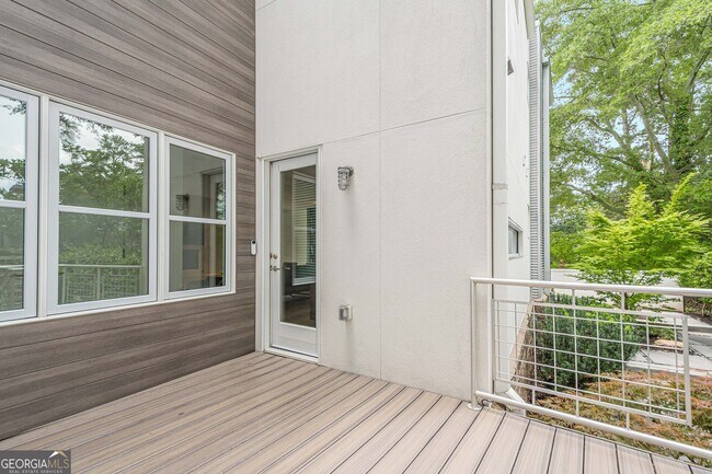 Building Photo - 2269 Briarwood Hills Dr NE