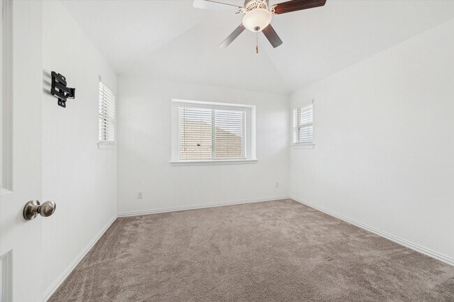 Building Photo - 4838 Albany Ridge Ln