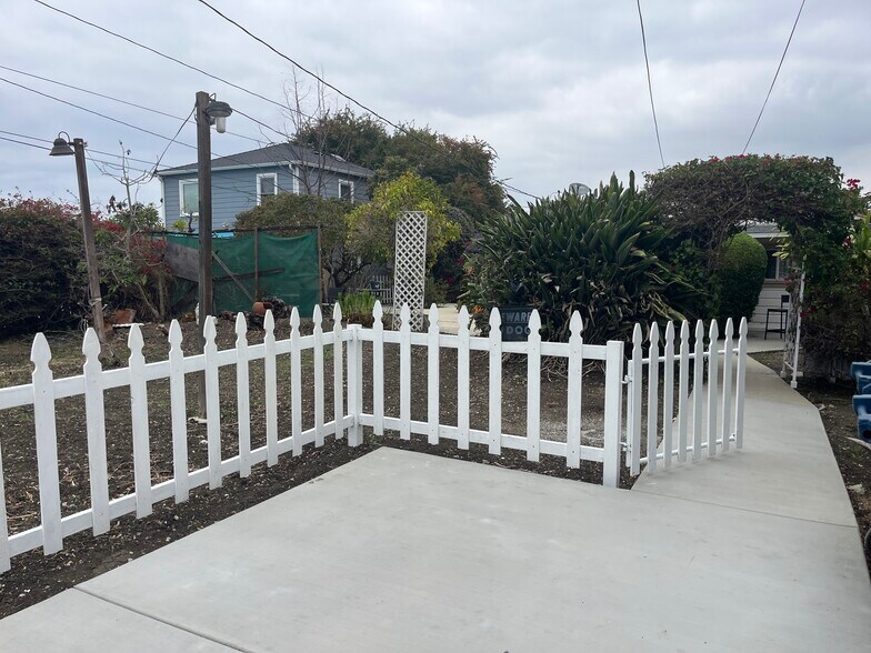 Building Photo - 2313 247th St