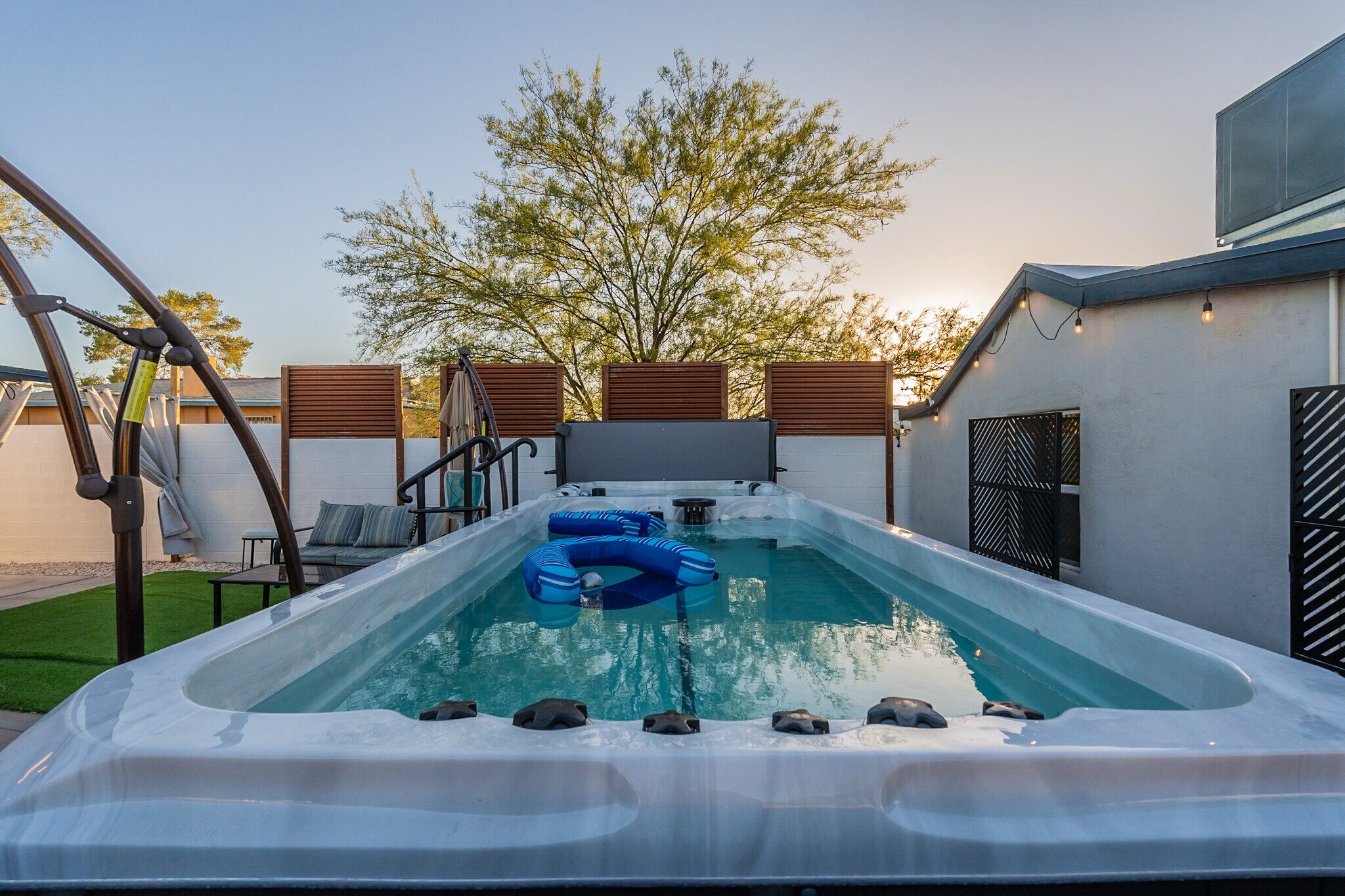 Plunge pool - 227 E 24th St