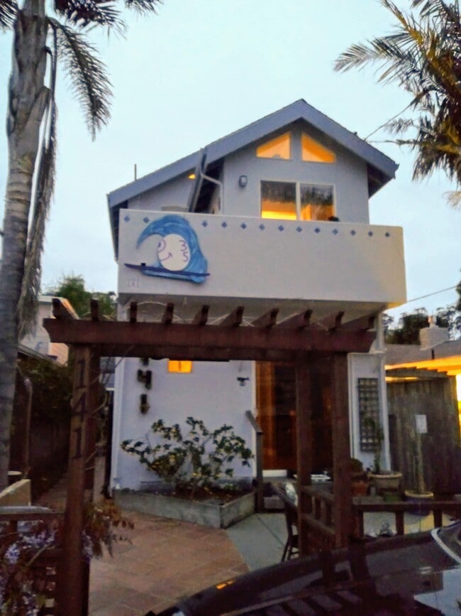 Primary Photo - 141 Anchorage Ave