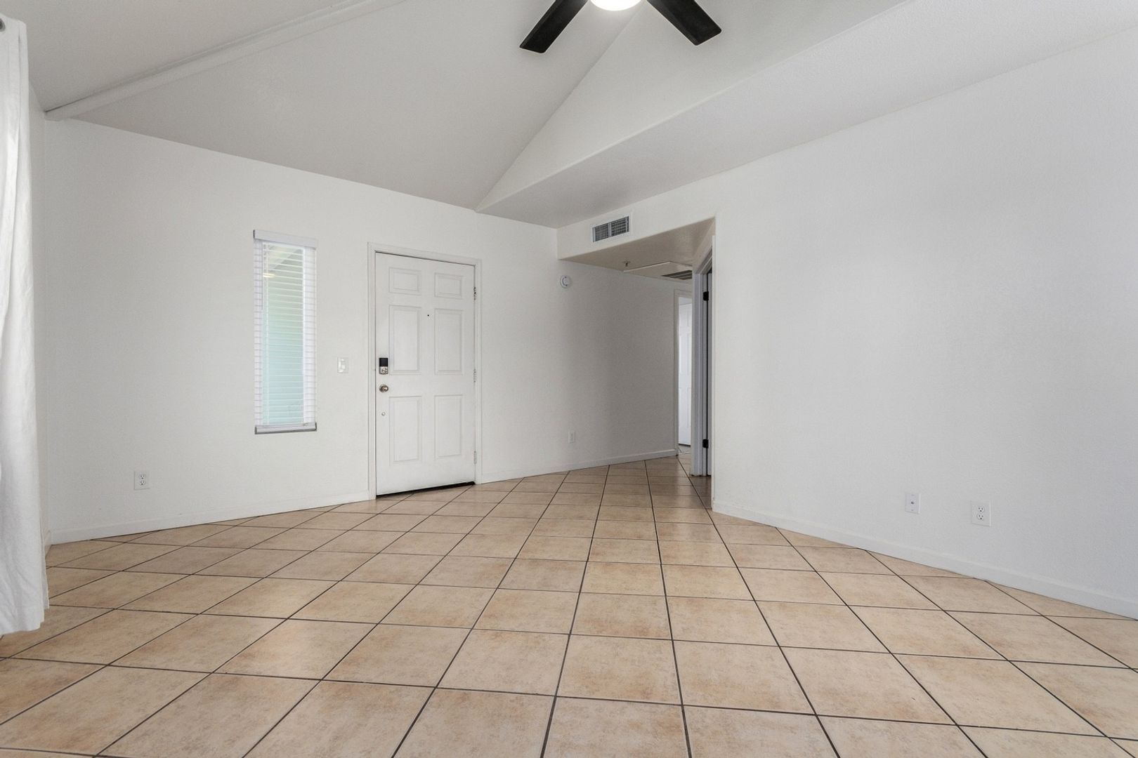 Building Photo - 1825 W Ray Rd