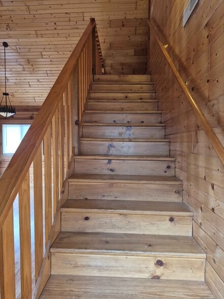 Building Photo - 459 Overlook Ct