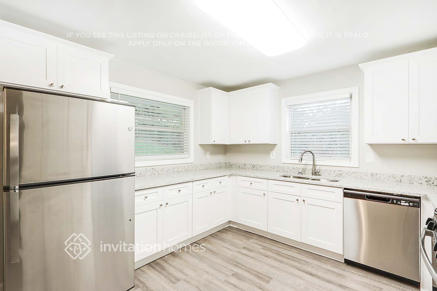 Building Photo - 3677 Glen Mora Dr