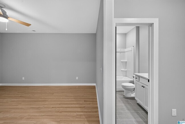 Building Photo - 4764 Silas Ave