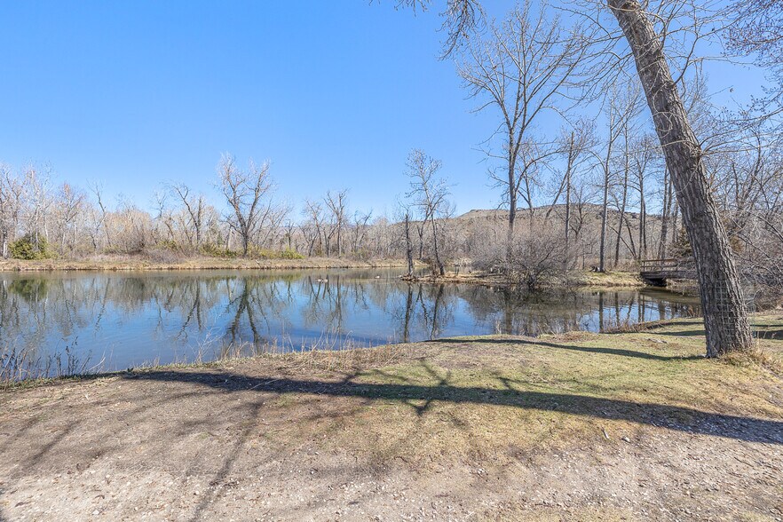 Building Photo - 1927 S Teal Ln