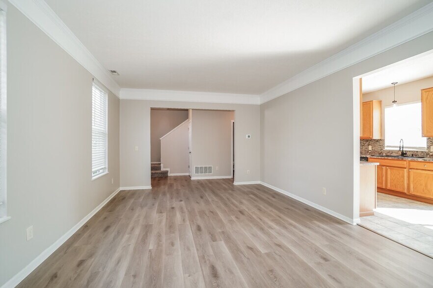 Building Photo - 7175 Normanton Dr