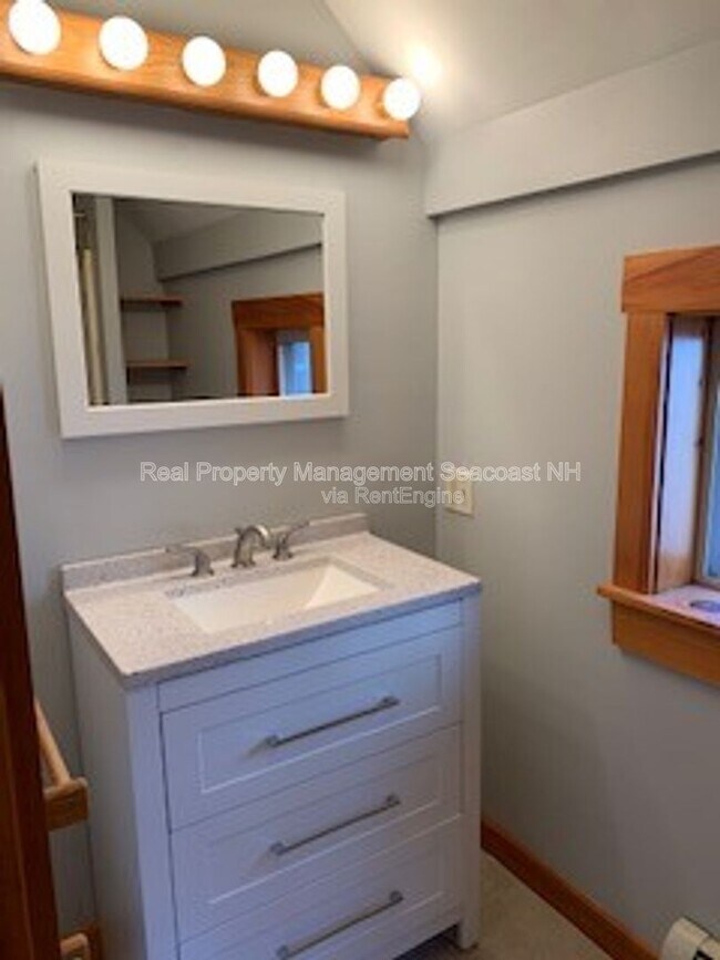 Building Photo - 34 1st St