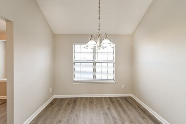 Building Photo - 9044 Snow Drift Ln