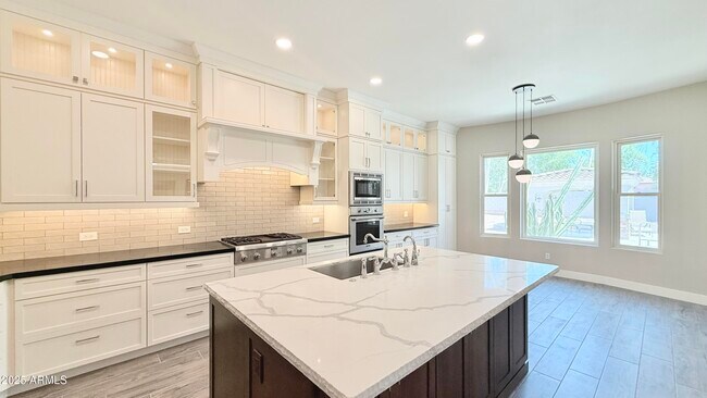 Building Photo - 4501 E Timberline Ct