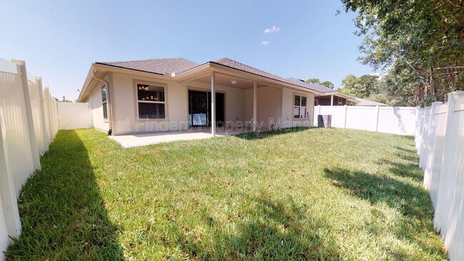 Building Photo - 11561 Sycamore Cv Ln